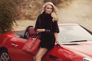 小顔の基準は何センチから 小顔の特徴 メリット 小顔になる方法も解説 Meshie銀座エステサロン ハイフ ハーブピーリング専門店